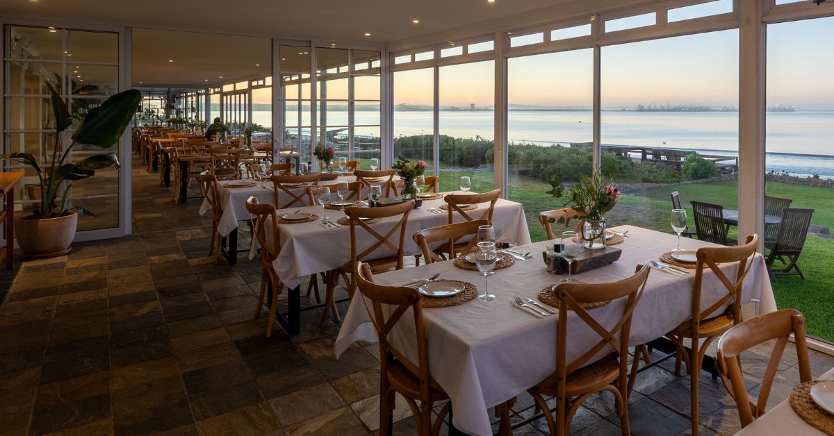 Accommodation for Groups Dining and Catering areas overlooking the ocean at Blue Bay Lodge 