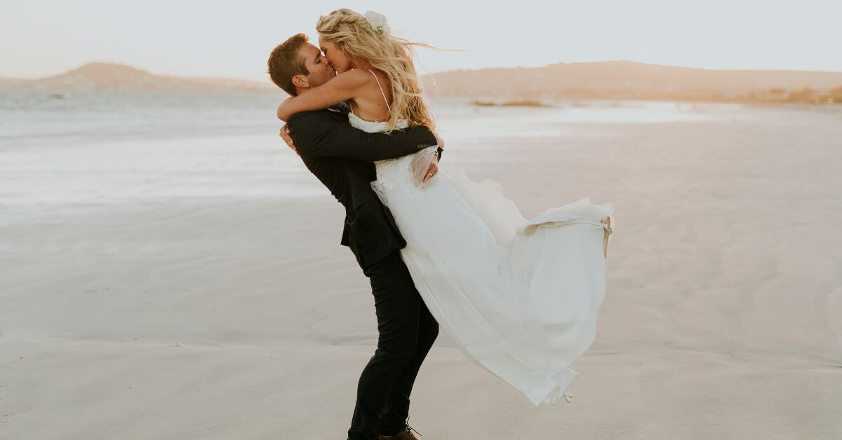 Wedding at the beach Feature Image